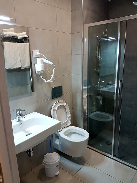 Hotel Kaonia Sarandë Eksteriør bilde